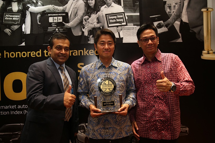 MITSUBISHI RAIH PERINGKAT TERTINGGI INDONESIA SALES SATISFACTION INDEX DAN CUSTOMER SATISFACTION INDEX J.D. POWER 2019
