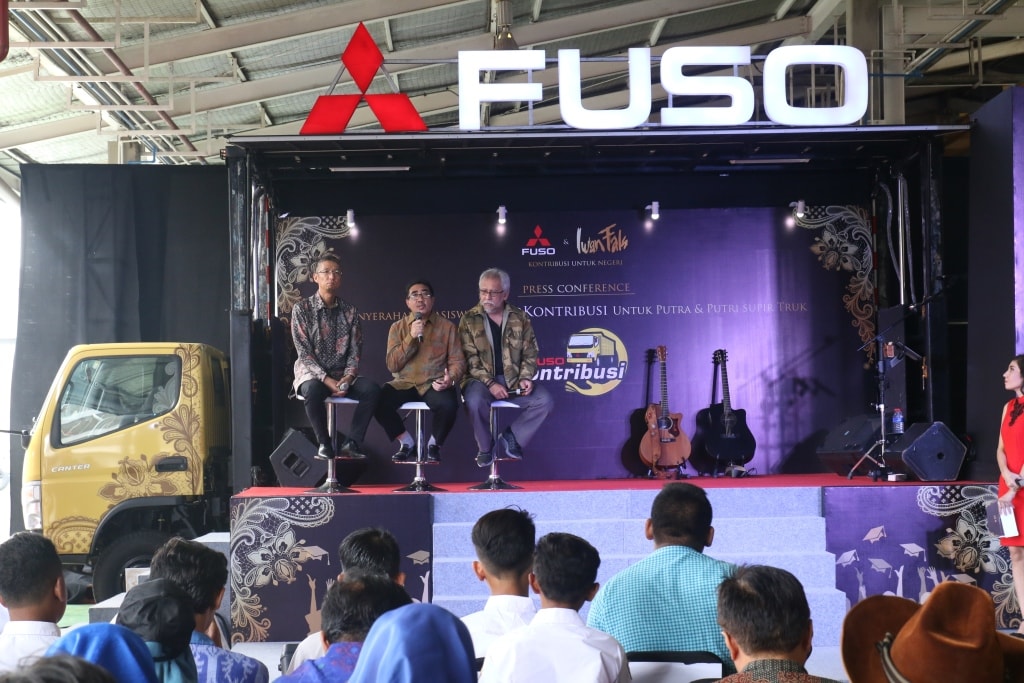 Mitsubishi Fuso Lanjutkan Program #Fusokontribusi untuk Semarakkan Hari Kemerdekaan Indonesia yang Ke-73