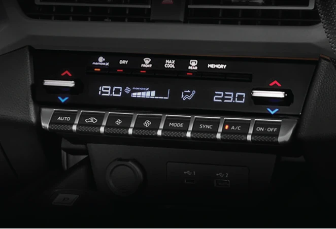 Mitsubishi New Xforce HEV - Electric Shifter